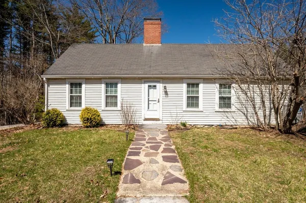 $2,900 | 5 Mcdaniel Road, Barrington, NH 03825