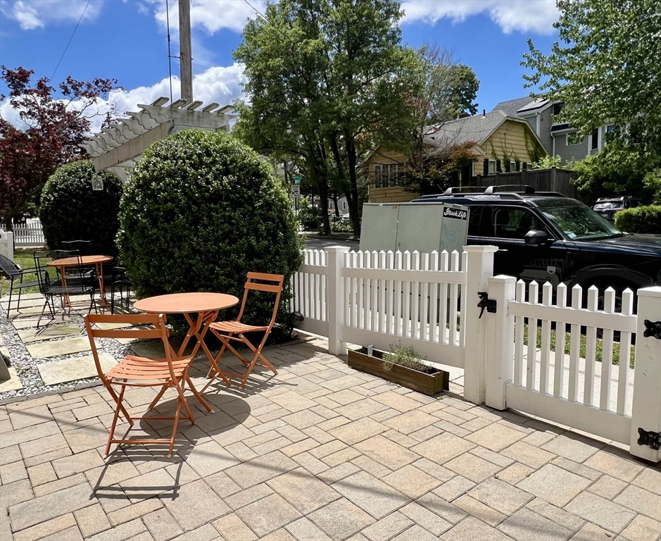 293 Huron Avenue, Unit 2 Cambridge, MA 02138 - Photo 19 of 20