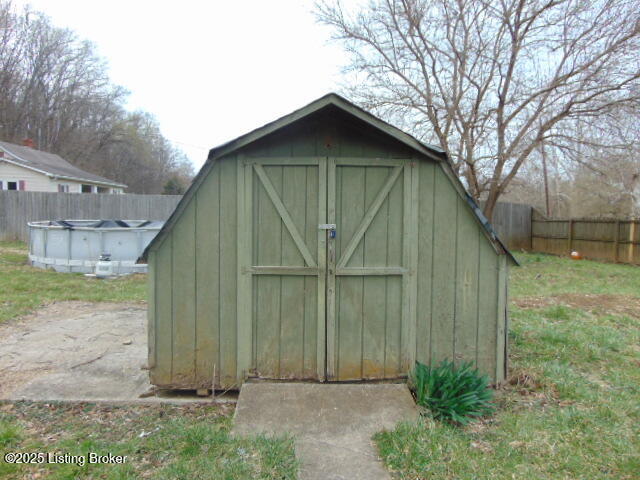 7918 Sulphur Road Sulphur, KY 40070 - Photo 4 of 20 DSC02367