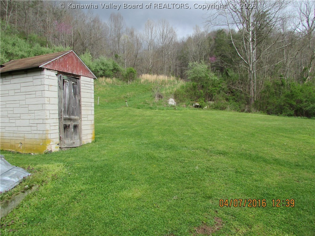 3937 North Grapevine Road Charleston, WV 25320 - Photo 15 of 26 Gallery Image 15