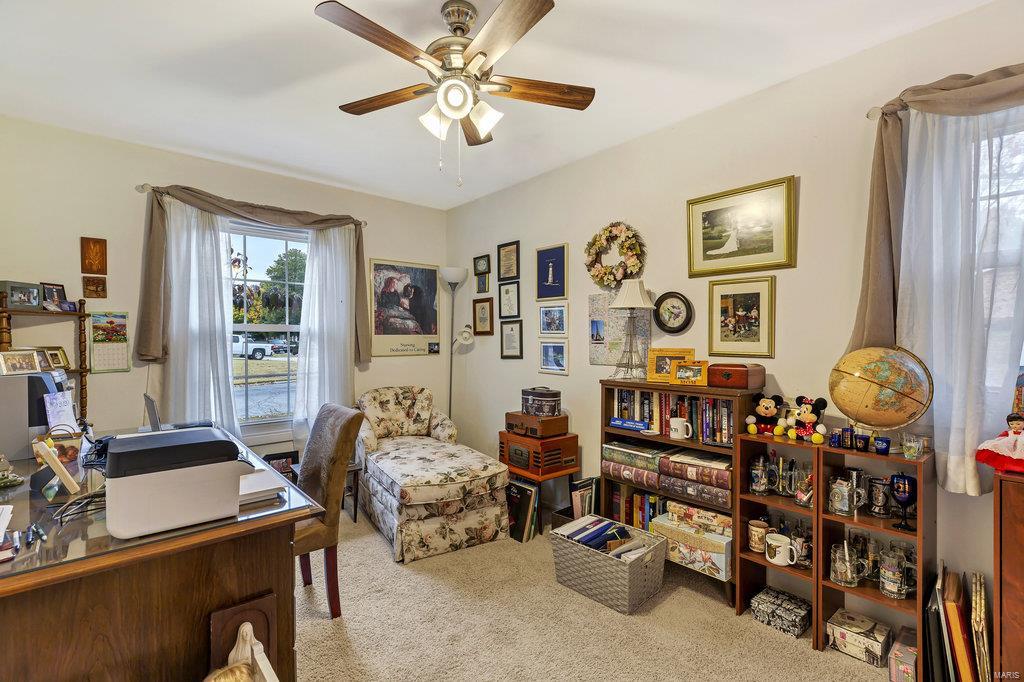 445 Hunters Ridge St. Charles, MO 63301 - Photo 18 of 39 Gallery Image 18