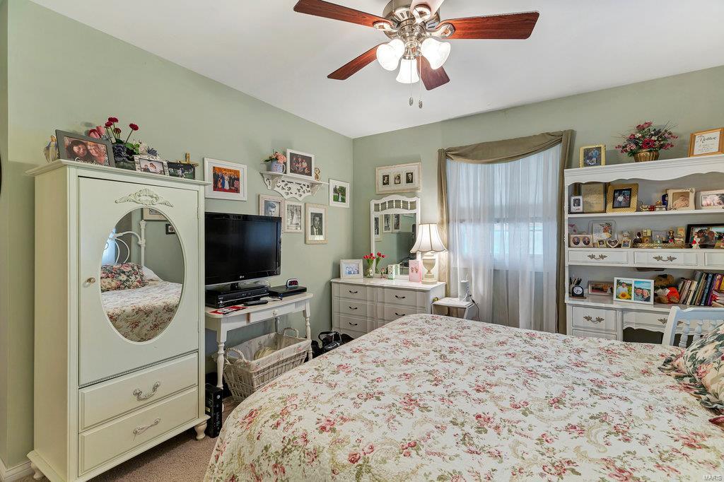 445 Hunters Ridge St. Charles, MO 63301 - Photo 23 of 39 Gallery Image 23