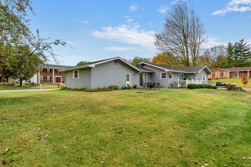 445 Hunters Ridge St. Charles, MO 63301 - Photo 35 of 39 Gallery Image 35