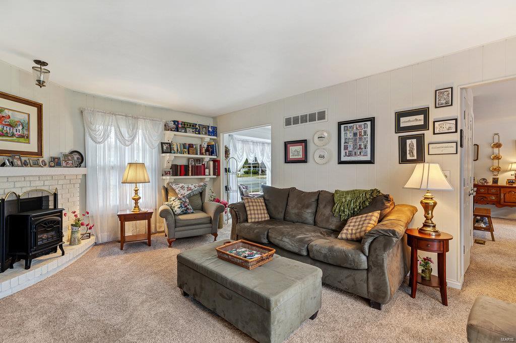 445 Hunters Ridge St. Charles, MO 63301 - Photo 10 of 39 Gallery Image 10