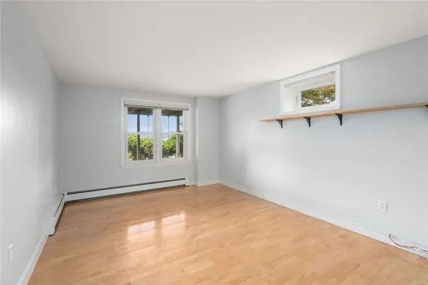 $1,199,900 | 55 West Main Road, Little Compton, RI 02837