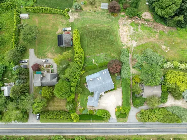 $1,199,900 | 55 West Main Road, Little Compton, RI 02837