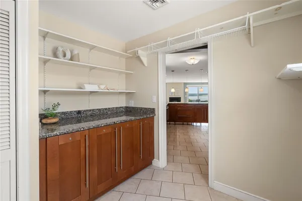 $1,199,900 | 55 West Main Road, Little Compton, RI 02837