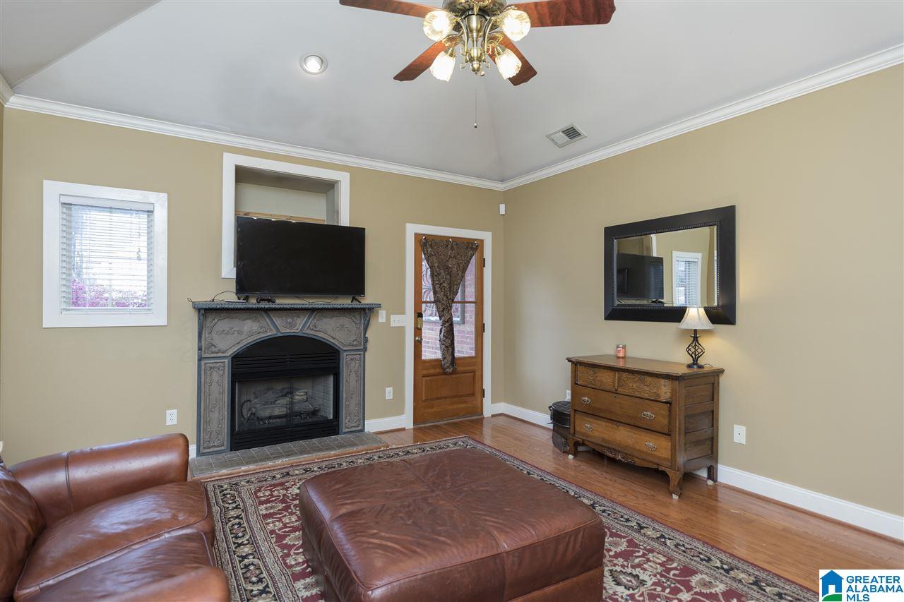 1102 Weybridge Road Pelham, AL 35124 - Photo 8 of 27