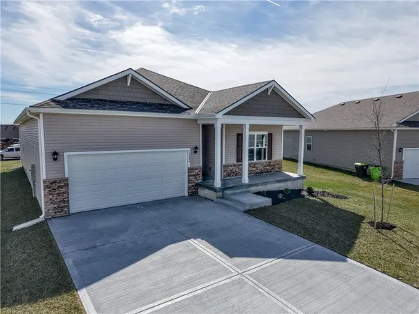 $362,990 | 10289 Lucca Lane, Peculiar, MO 64078