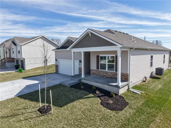 $362,990 | 10289 Lucca Lane, Peculiar, MO 64078