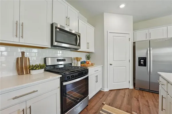 $362,990 | 10289 Lucca Lane, Peculiar, MO 64078