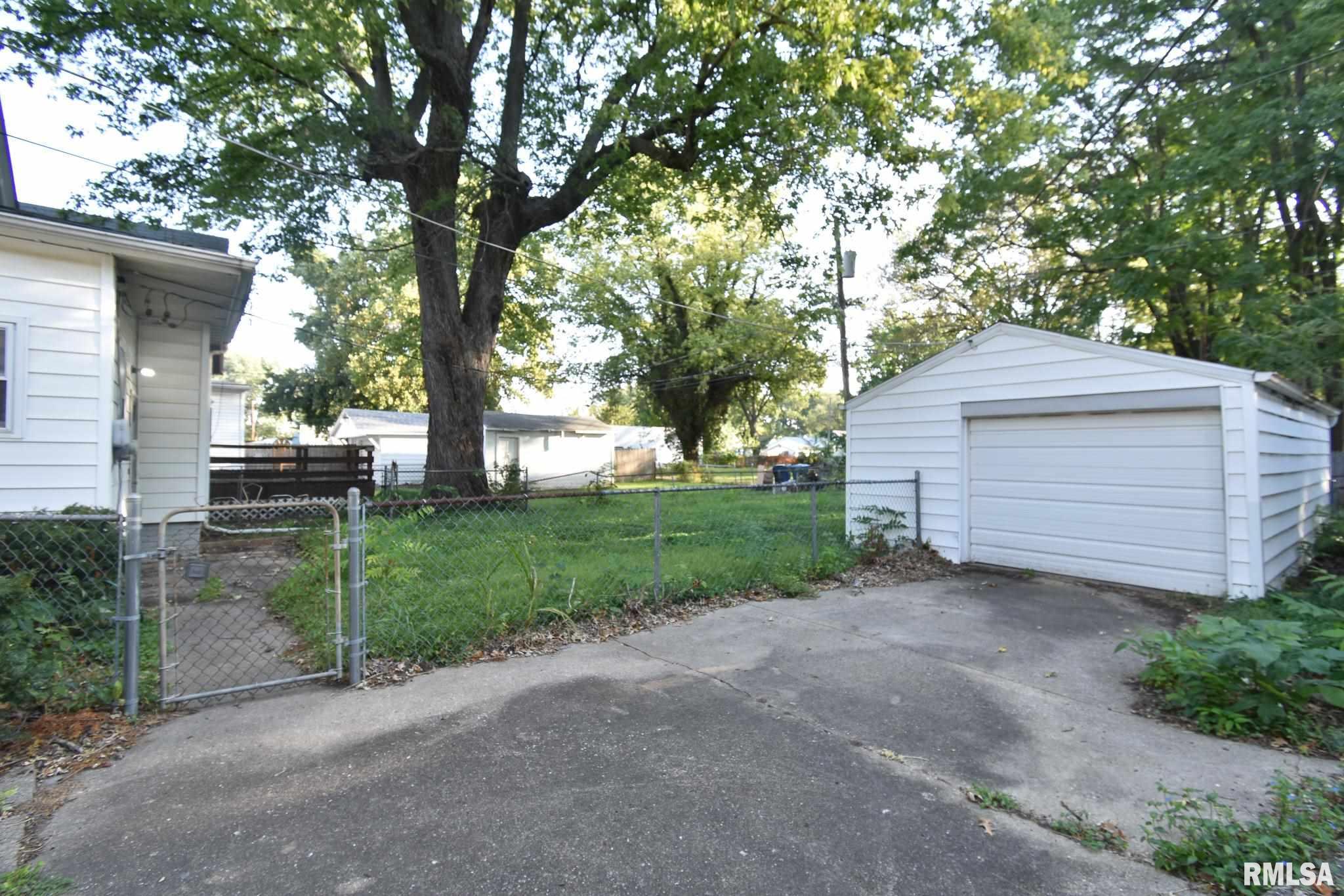 1106 North 13th Street Springfield, IL 62702 - Photo 12 of 14