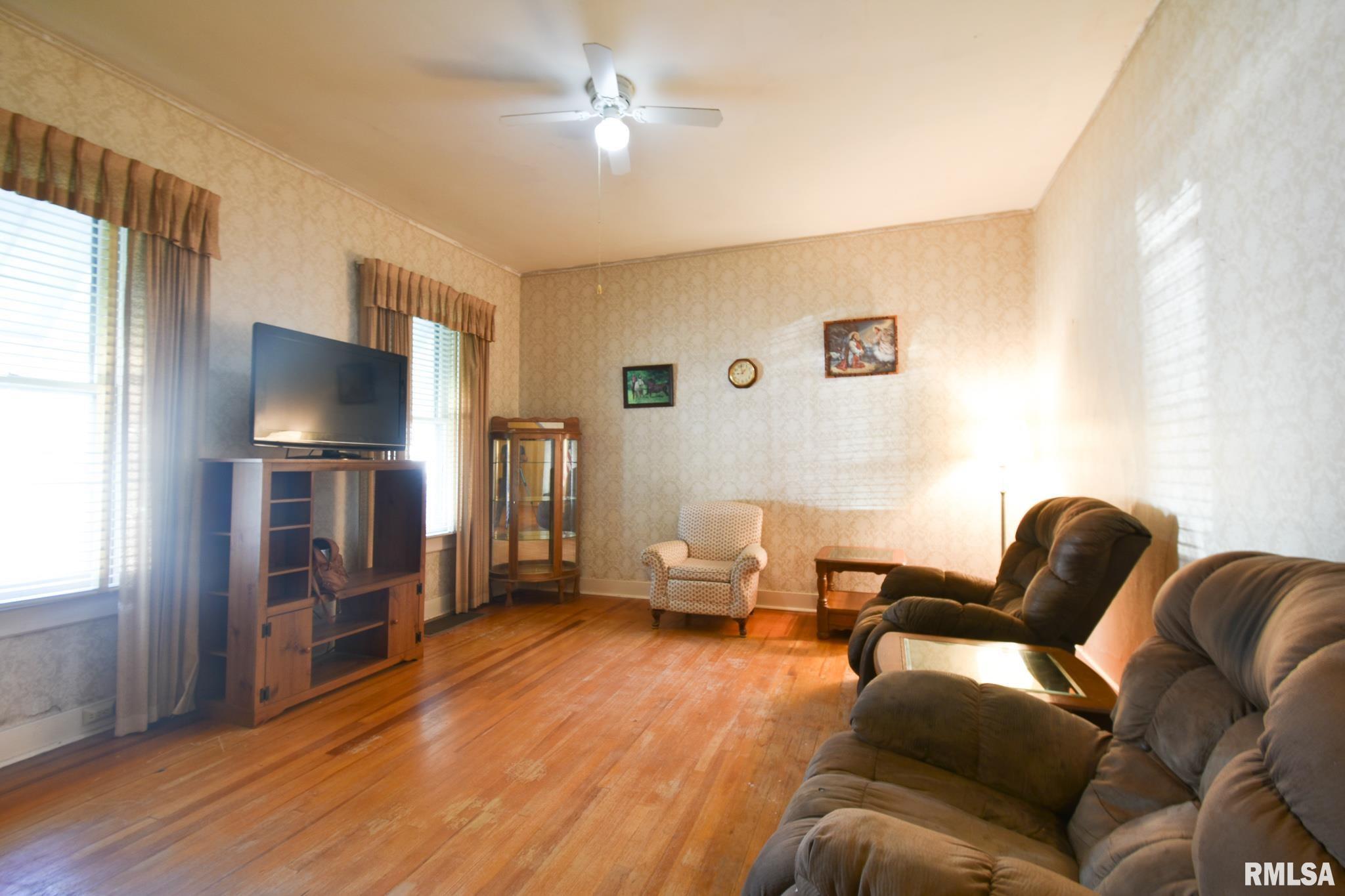 1106 North 13th Street Springfield, IL 62702 - Photo 3 of 14