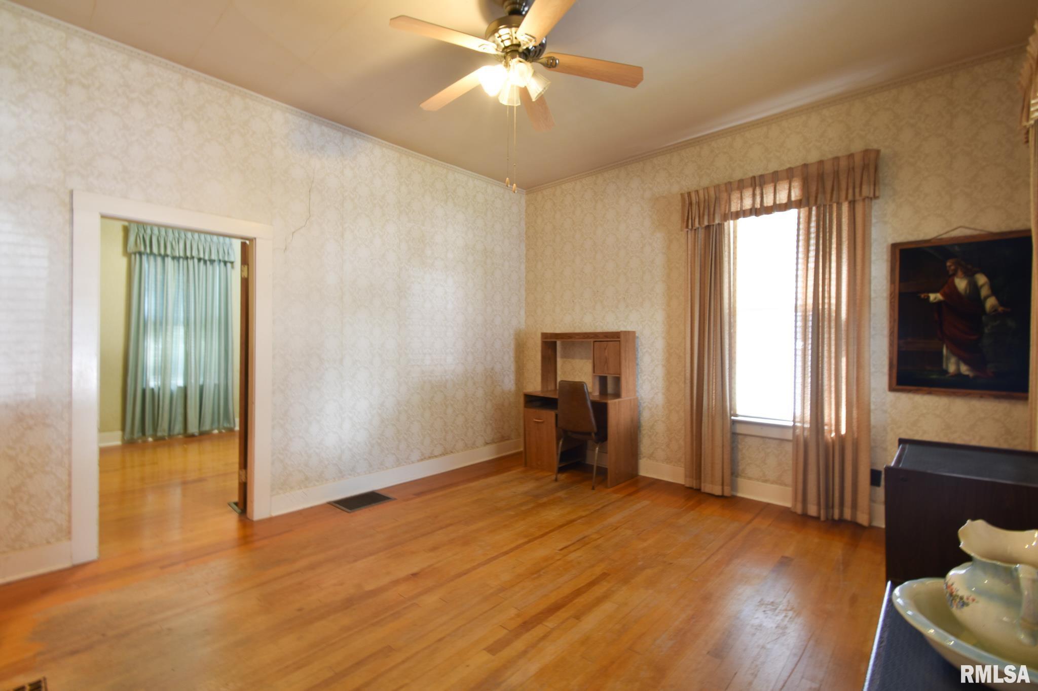 1106 North 13th Street Springfield, IL 62702 - Photo 4 of 14