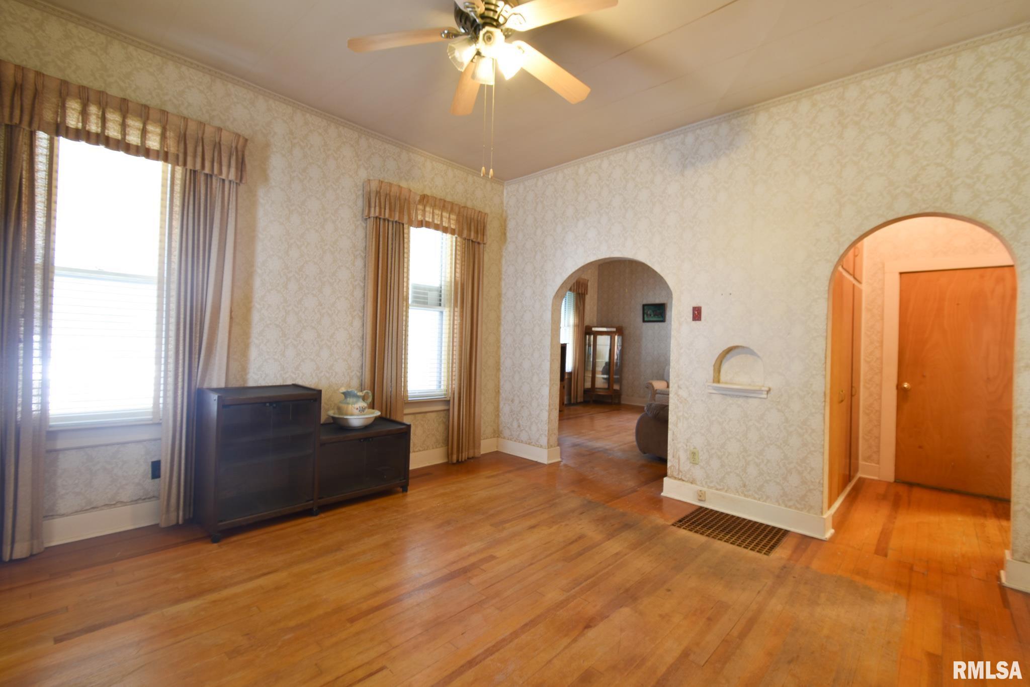 1106 North 13th Street Springfield, IL 62702 - Photo 6 of 14