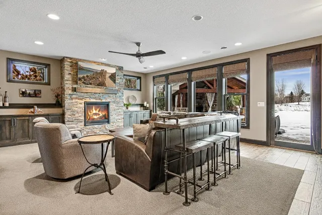 $1,650,000 | 12581 22nd Street North, Stillwater, MN 55082