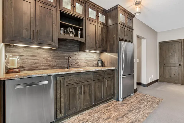 $1,650,000 | 12581 22nd Street North, Stillwater, MN 55082