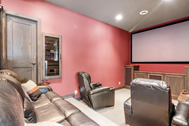 $1,650,000 | 12581 22nd Street North, Stillwater, MN 55082