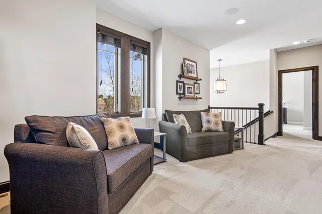 $1,650,000 | 12581 22nd Street North, Stillwater, MN 55082