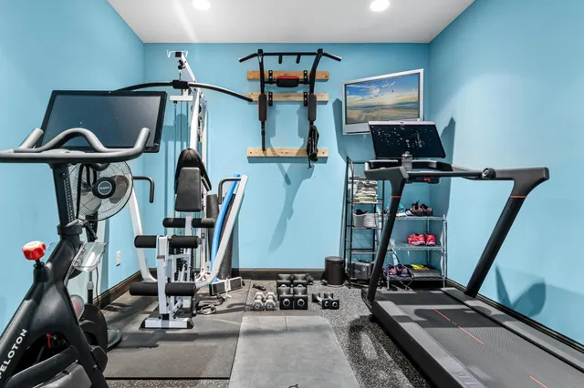 $1,650,000 | 12581 22nd Street North, Stillwater, MN 55082