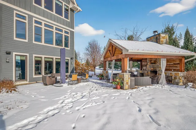 $1,650,000 | 12581 22nd Street North, Stillwater, MN 55082