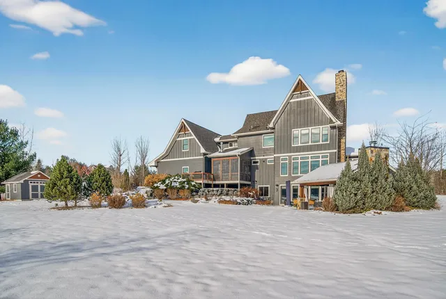$1,650,000 | 12581 22nd Street North, Stillwater, MN 55082
