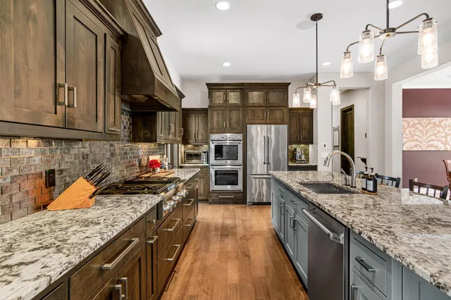 $1,650,000 | 12581 22nd Street North, Stillwater, MN 55082