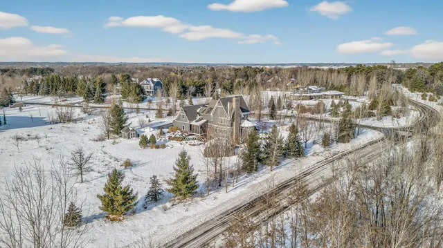 $1,650,000 | 12581 22nd Street North, Stillwater, MN 55082