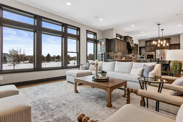 $1,650,000 | 12581 22nd Street North, Stillwater, MN 55082