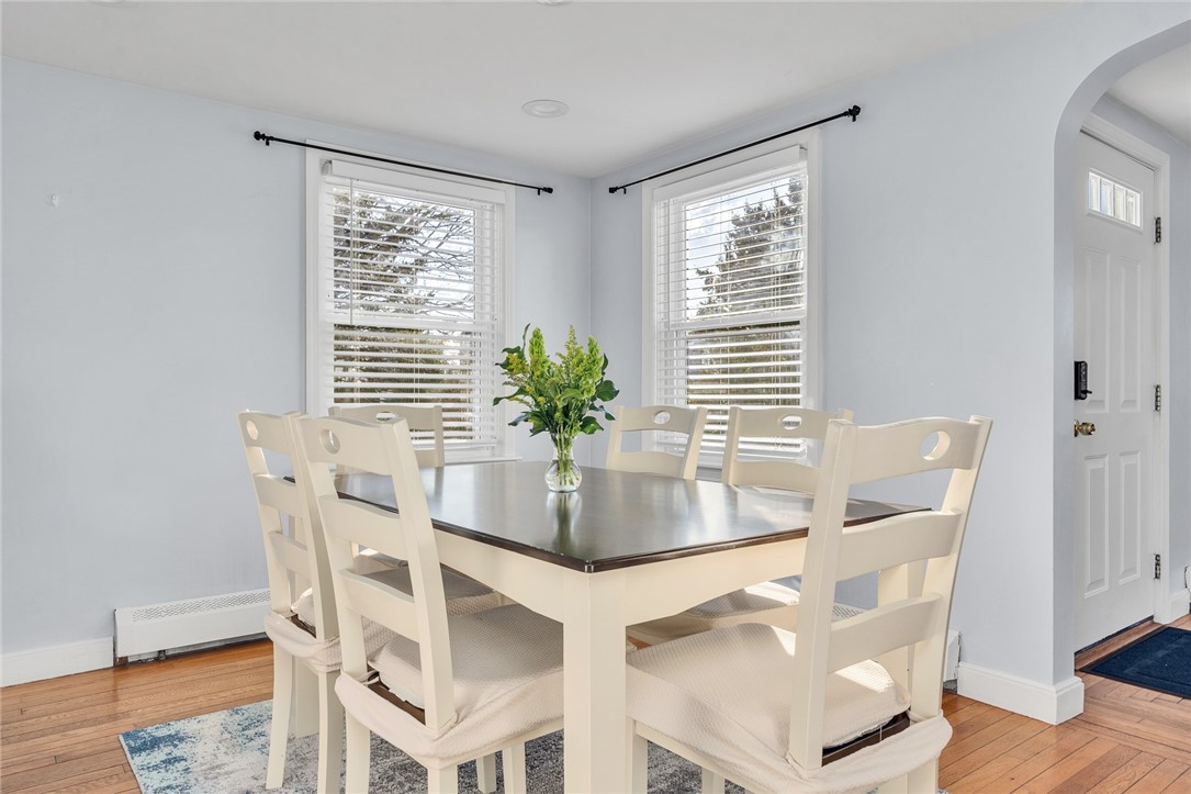 609 Point Judith Road Narragansett, RI 02882 - Photo 12 of 36