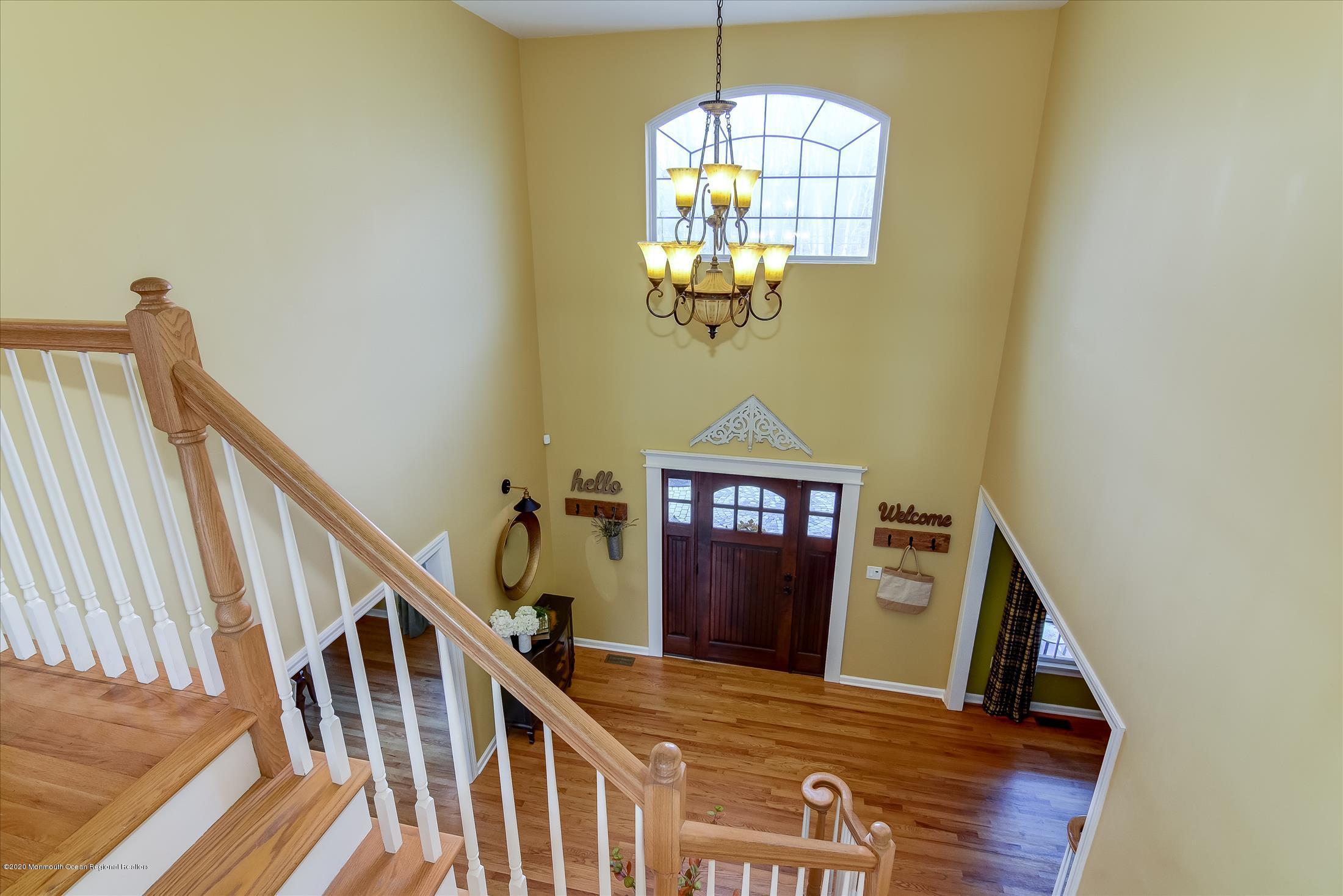 270 Sunnyside Road Lincroft, NJ 07738 - Photo 6 of 56 Foyer (4)