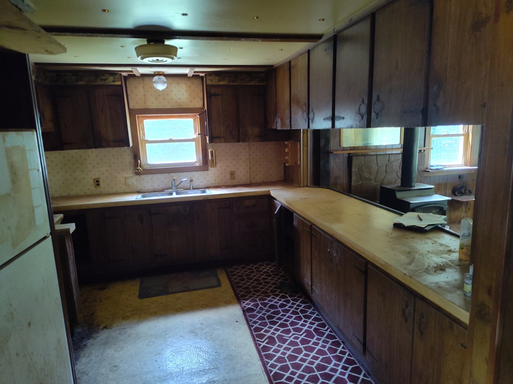 194 President Road Venus, PA 16364 - Photo 7 of 15 Gallery Image 7
