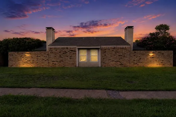 $780,000 | 3940 Portland Street, Irving, TX 75038