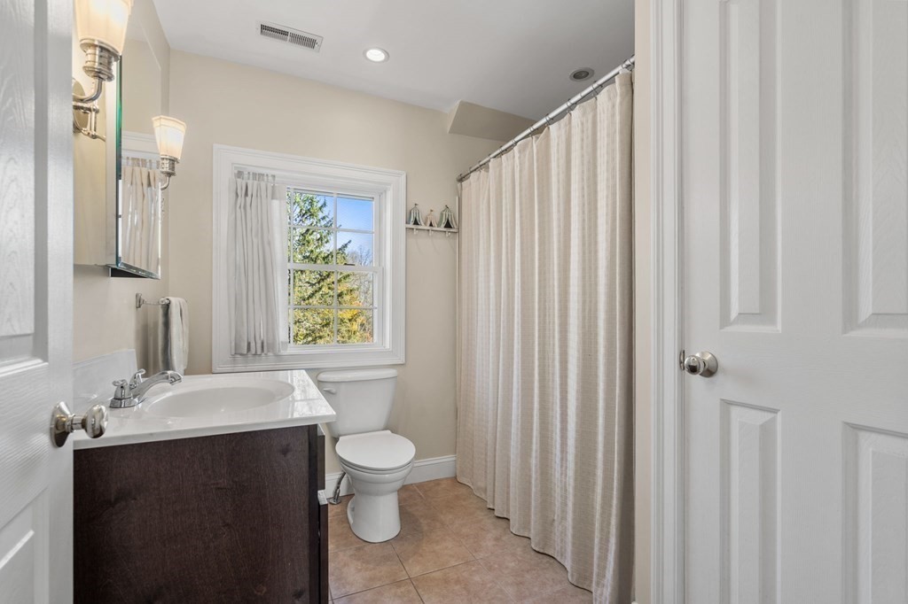46 Boston Road Westford, MA 01886 - Photo 25 of 39 Gallery Image 25