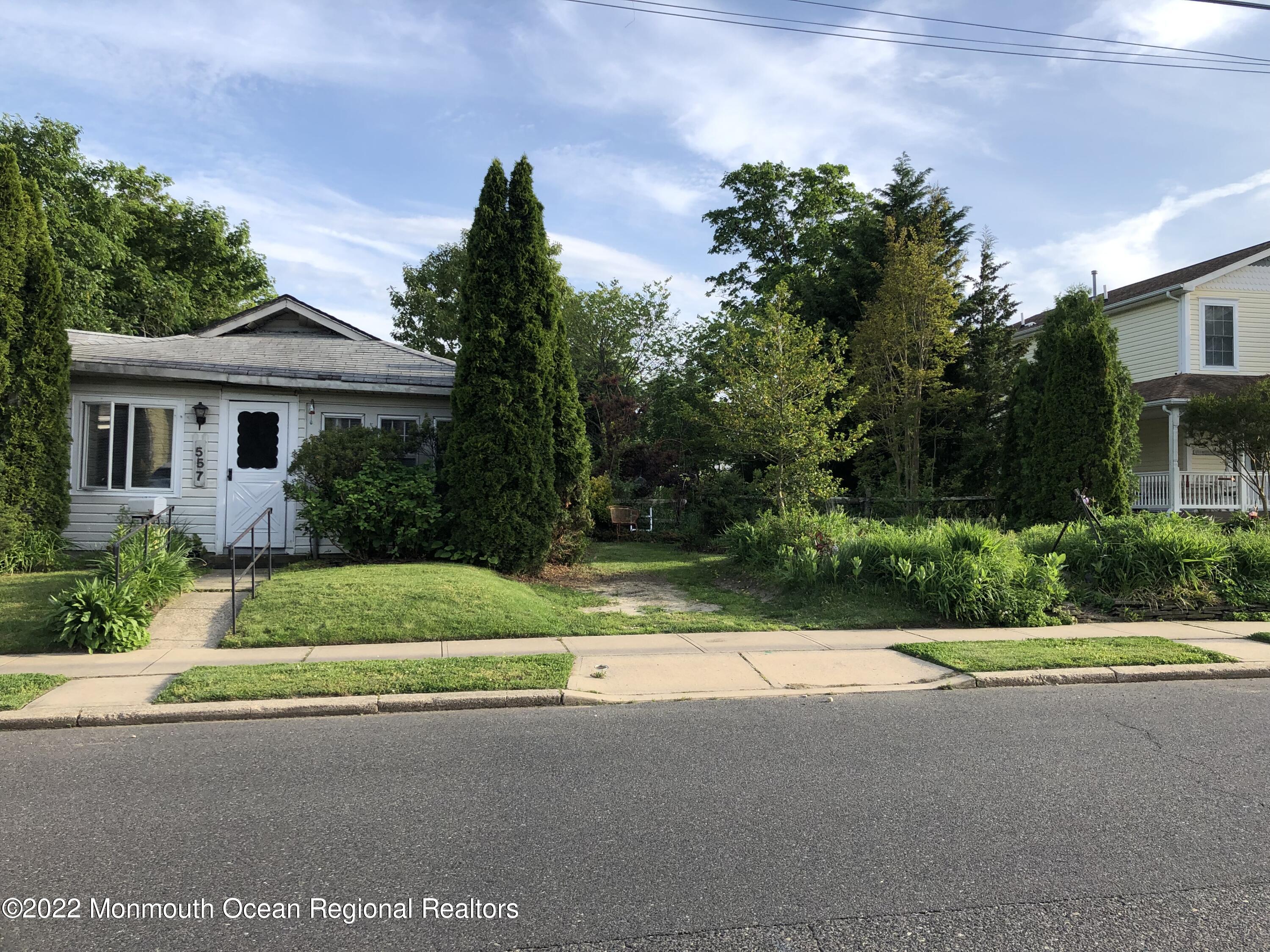 557-559 Ocean Road Spring Lake Heights, NJ 07762 - Photo 10 of 14 557-559 Ocean Rd.