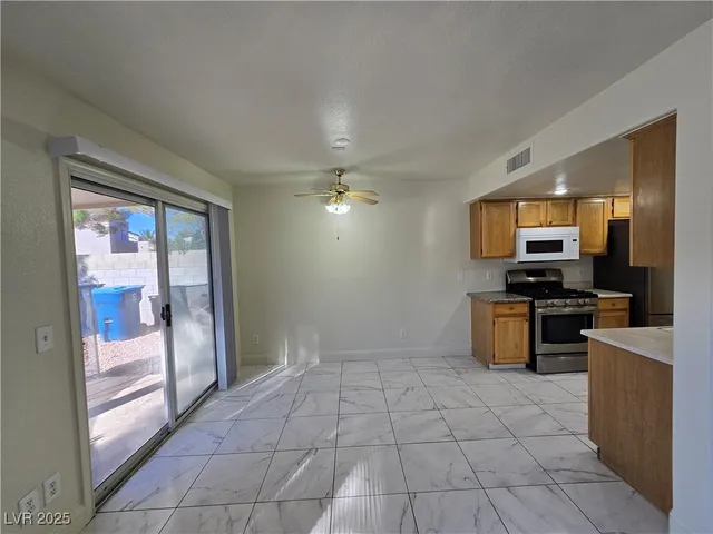 $1,650 | 9617 Pine River Lane, Las Vegas, NV 89123