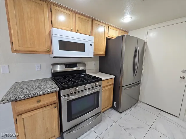 $1,650 | 9617 Pine River Lane, Las Vegas, NV 89123