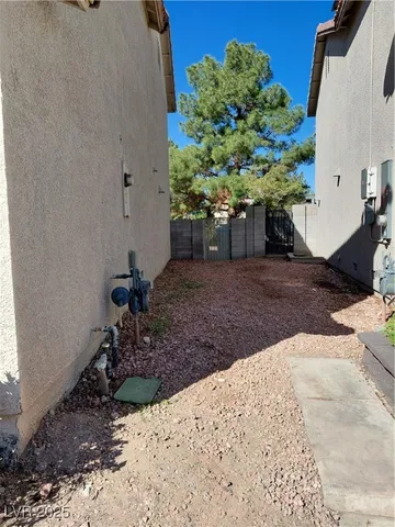 $1,650 | 9617 Pine River Lane, Las Vegas, NV 89123