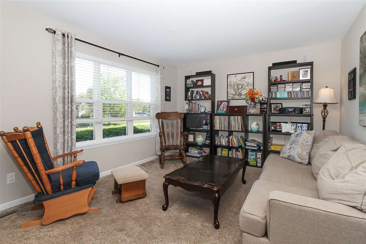 1282 Scenic Road DeKalb, IL 60115 - Photo 2 of 25 Gallery Image 2