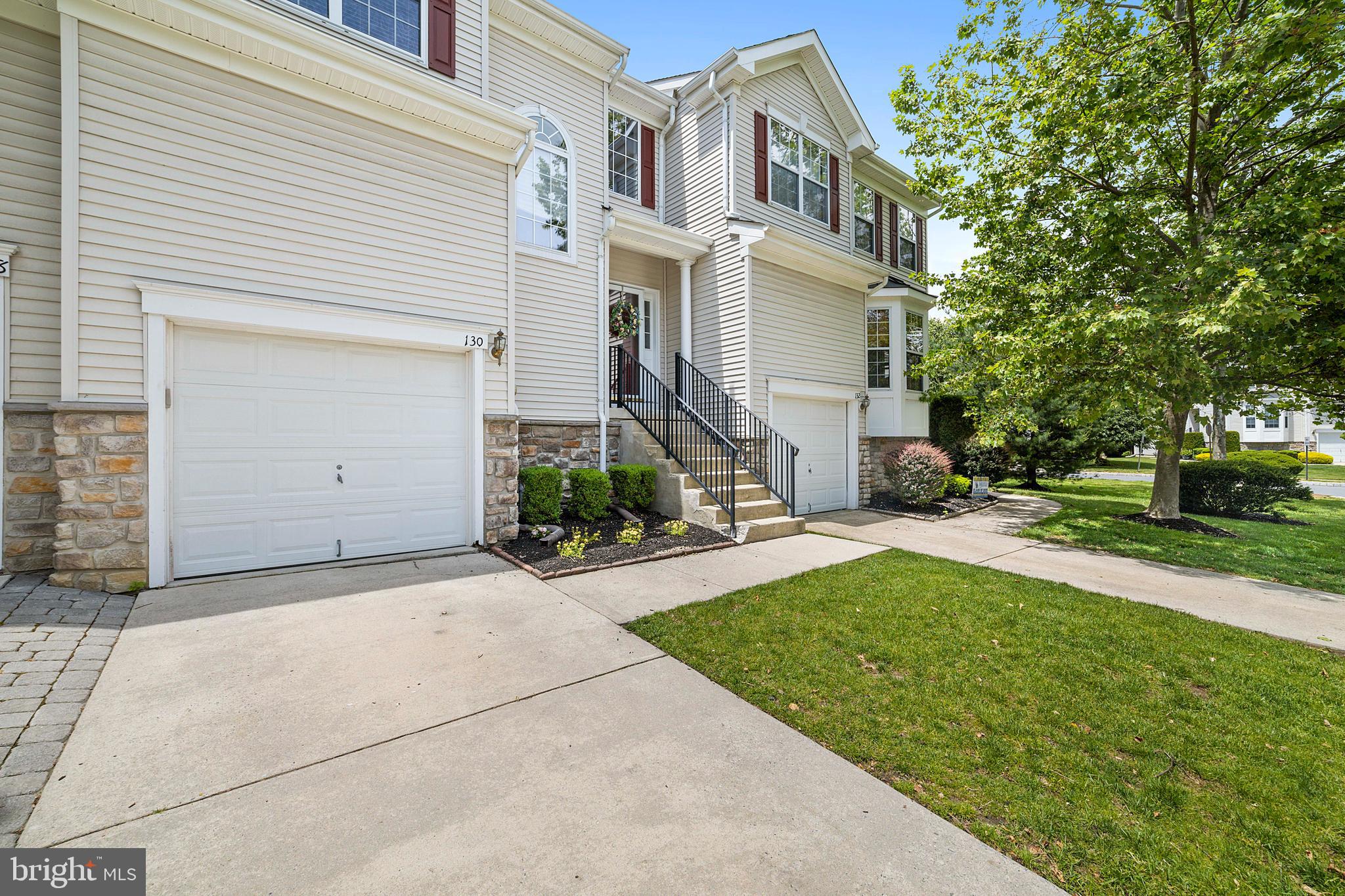 130 Castleton Road Delran, NJ 08075 - Photo 2 of 38