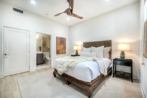 $2,189,000 | 2820 Carleton Street, Unit 16, San Diego, CA 92106