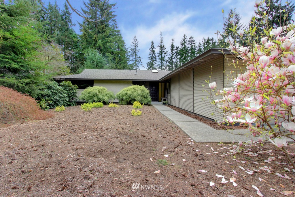 16215 Southeast 145th Street Renton, WA 98059 - Photo 1 of 15