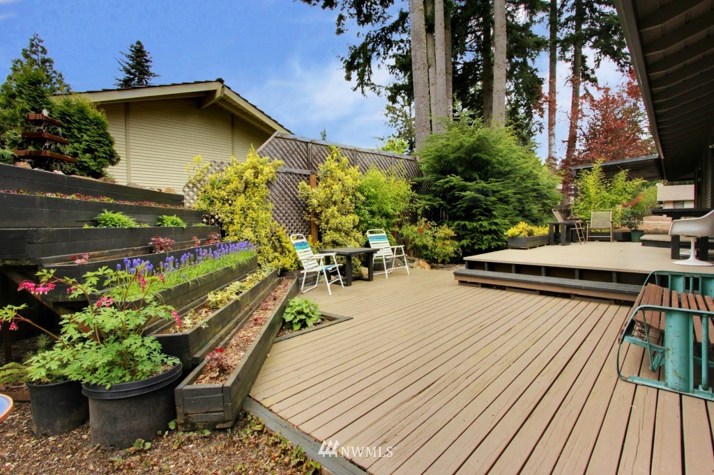 16215 Southeast 145th Street Renton, WA 98059 - Photo 13 of 15