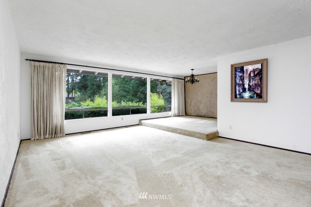 16215 Southeast 145th Street Renton, WA 98059 - Photo 6 of 15