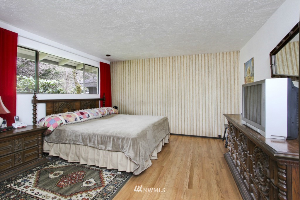 16215 Southeast 145th Street Renton, WA 98059 - Photo 10 of 15