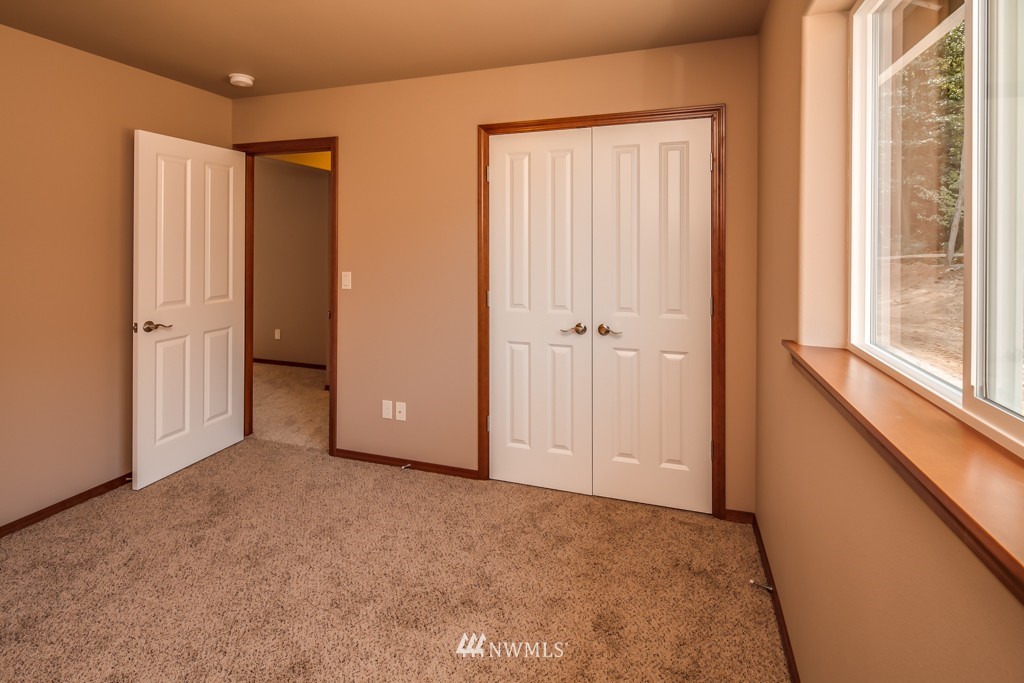 2529 Thornton Road Ferndale, WA 98248 - Photo 17 of 21 Gallery Image 17
