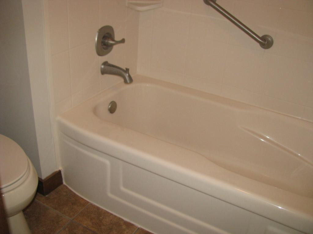 162 Columbine Road Kingsport, TN 37660 - Photo 10 of 25 Another View of Bathroom