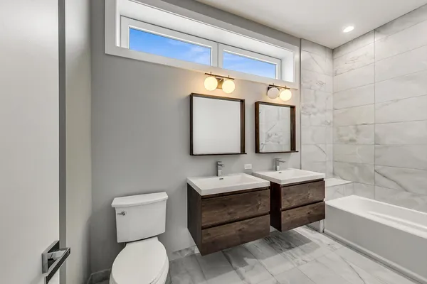 $4,200 | 815 North Richmond Street, Unit 303, Chicago, IL 60622