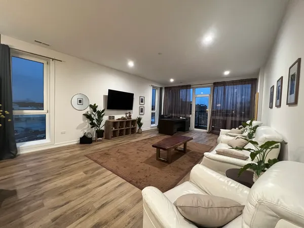 $4,200 | 815 North Richmond Street, Unit 303, Chicago, IL 60622