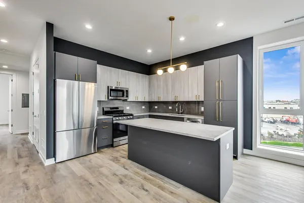 $4,200 | 815 North Richmond Street, Unit 303, Chicago, IL 60622